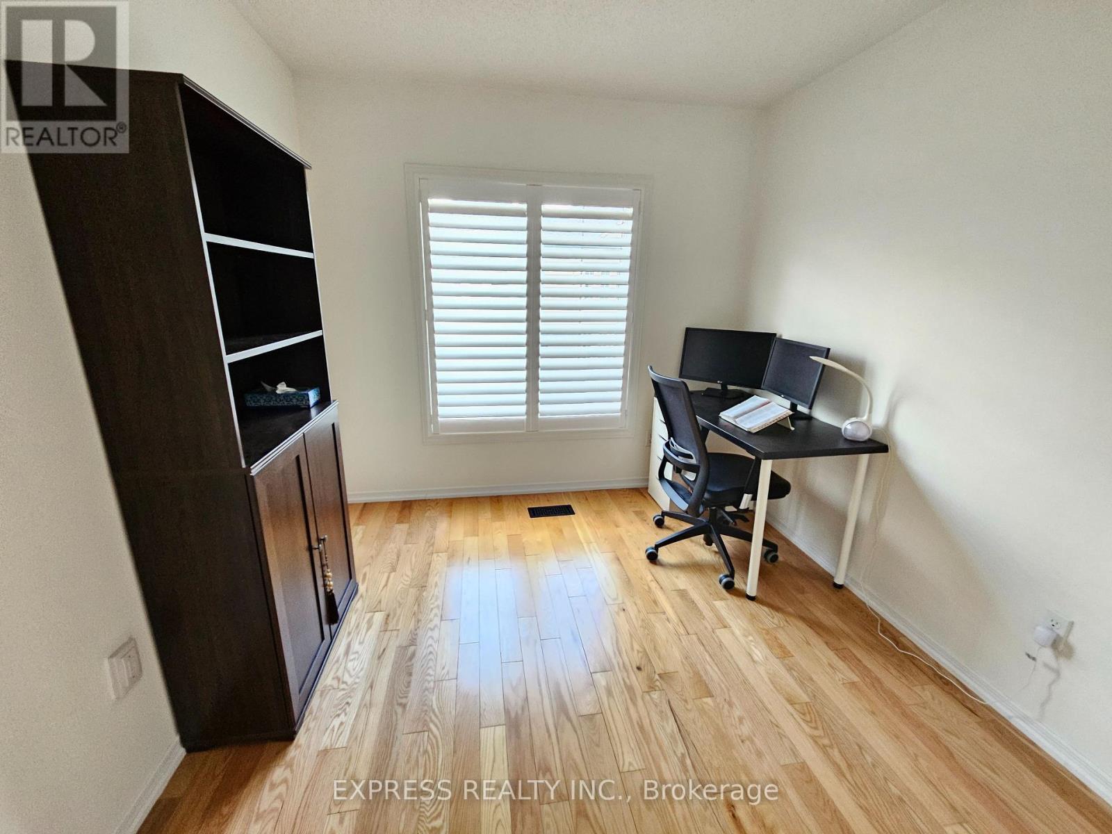 104 Prince Charles Way, Markham (Berczy), Ontario  L6C 0B5 - Photo 25 - N12454412