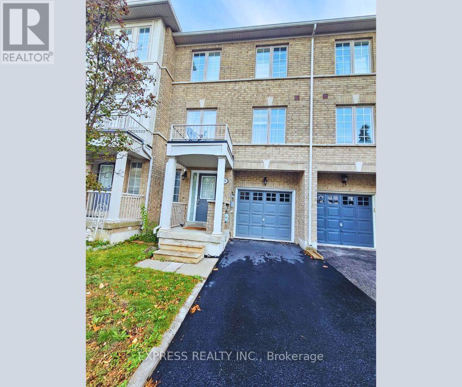 104 Prince Charles Way, Markham (Berczy), Ontario  L6C 0B5 - Photo 6 - N12454412
