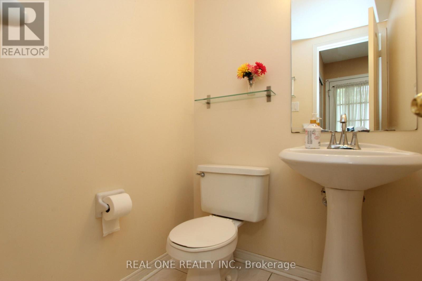 51 Forest Run Boulevard, Vaughan, Ontario  L4K 5J7 - Photo 12 - N12363901