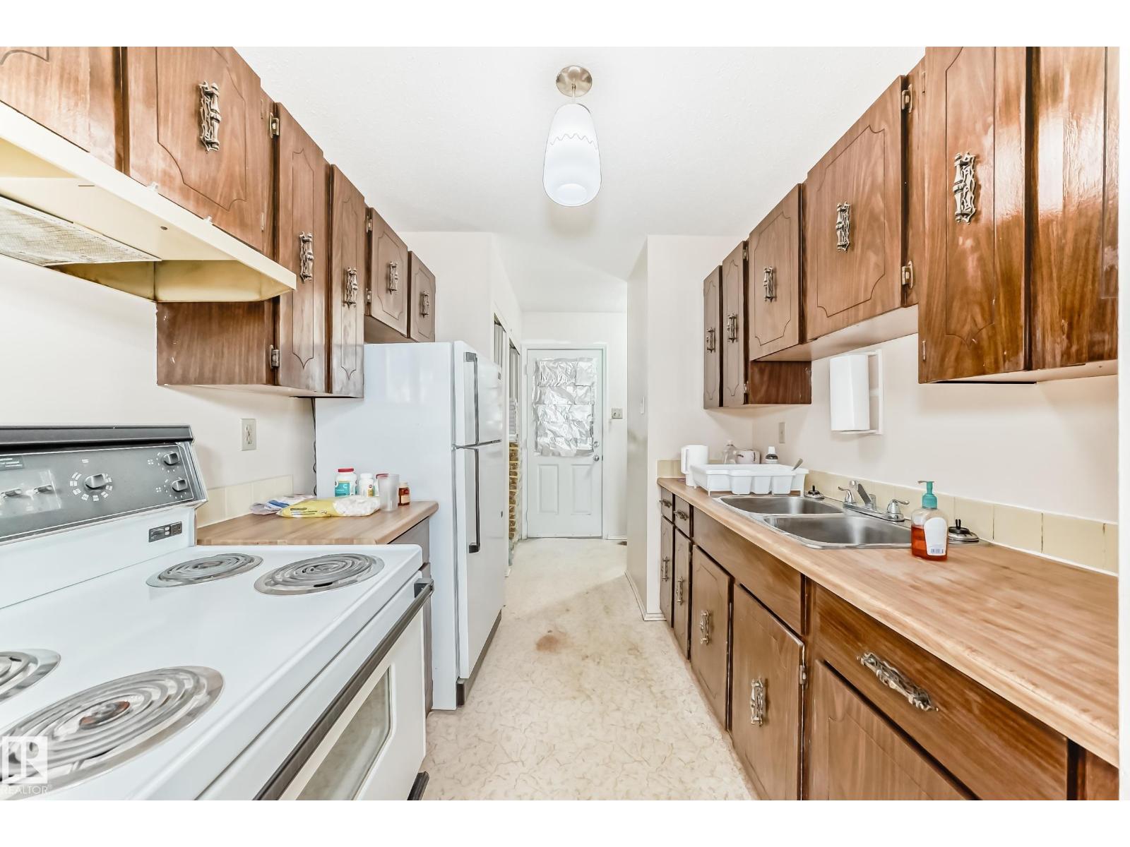 15235 54 St Nw, Edmonton, Alberta  T5A 3N9 - Photo 4 - E4464170