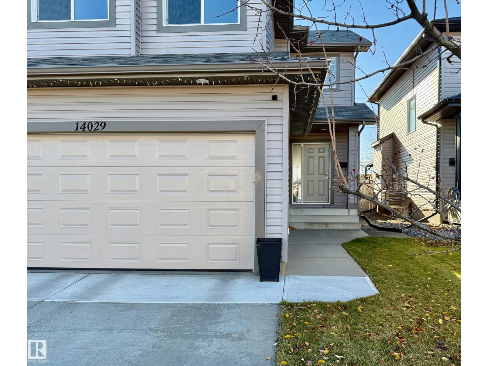 14029 145 Av Nw, Edmonton, Alberta  T6V 1Y2 - Photo 2 - E4464171