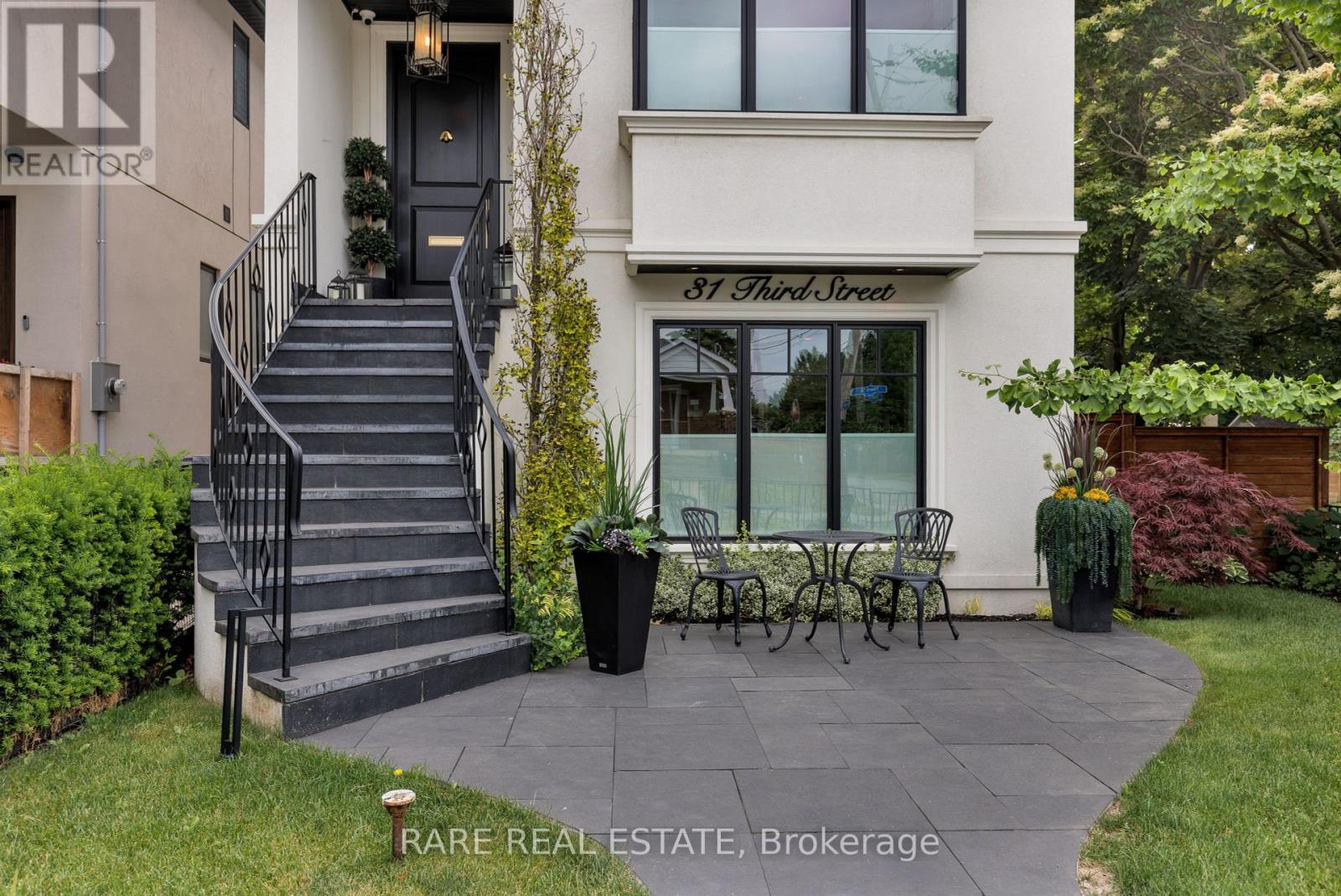 31 Third Street, Toronto, Ontario  M8V 2X7 - Photo 8 - W12263885