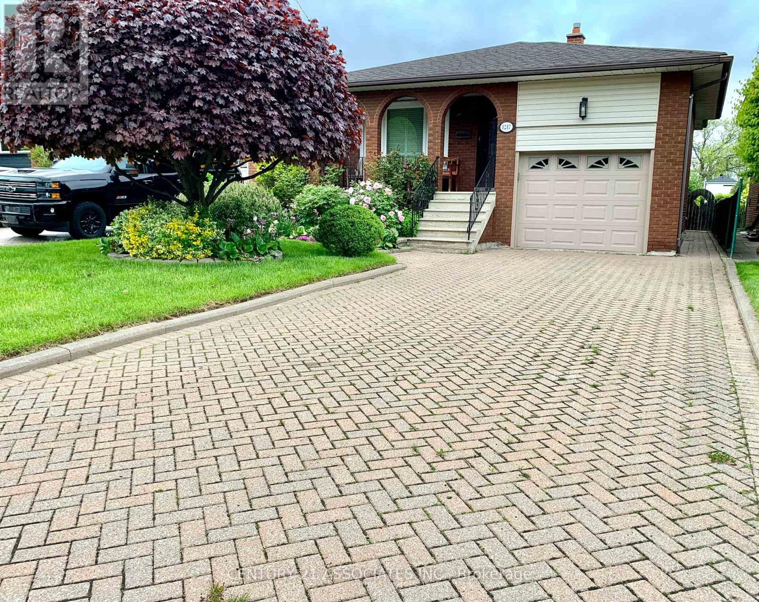 1217 ALEXANDRA AVENUE, Mississauga, Ontario