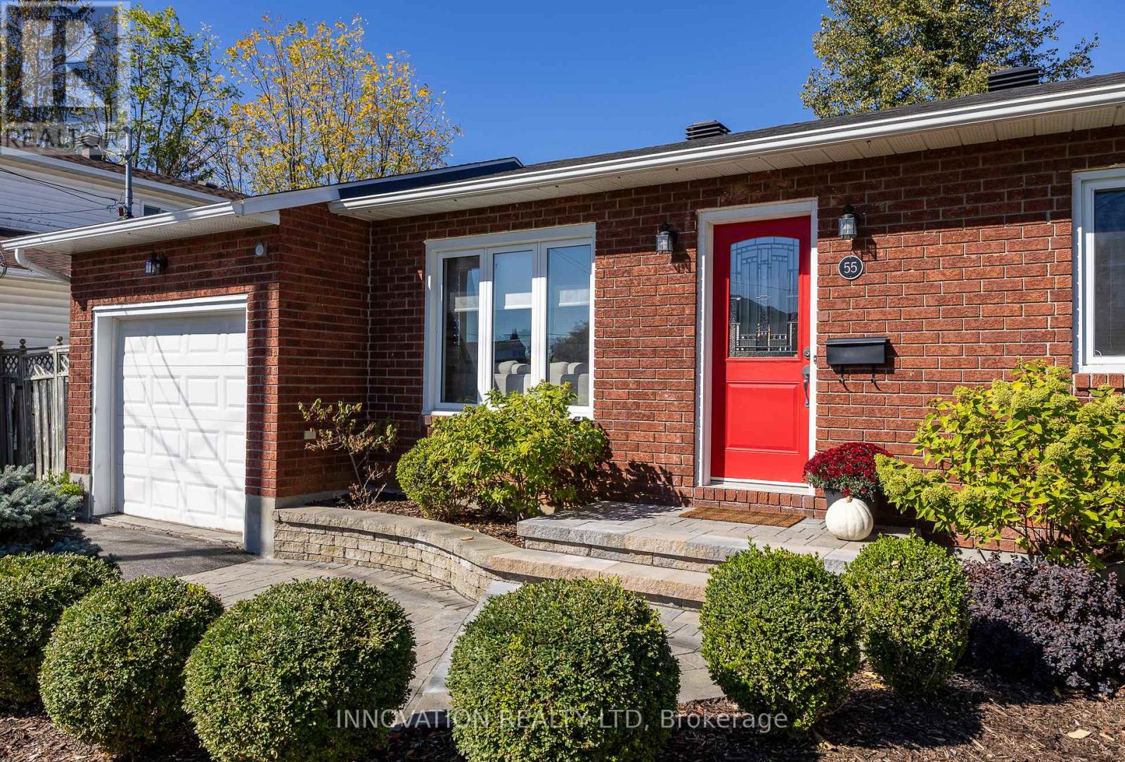 55 Terry Fox Drive, Carleton Place, Ontario  K7C 4G4 - Photo 2 - X12495722