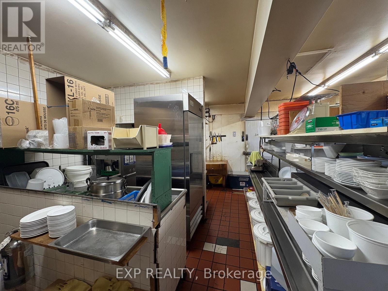 3010 St. Joseph Boulevard, Ottawa, Ontario  K1E 1E2 - Photo 20 - X12495810