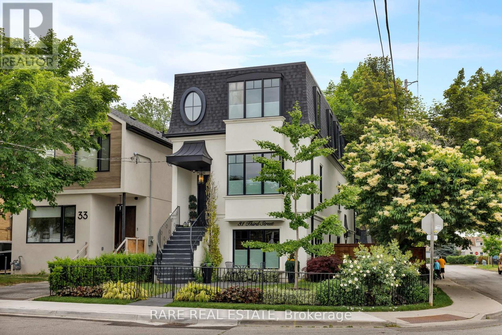 31 Third Street, Toronto, Ontario  M8V 2X7 - Photo 5 - W12263885