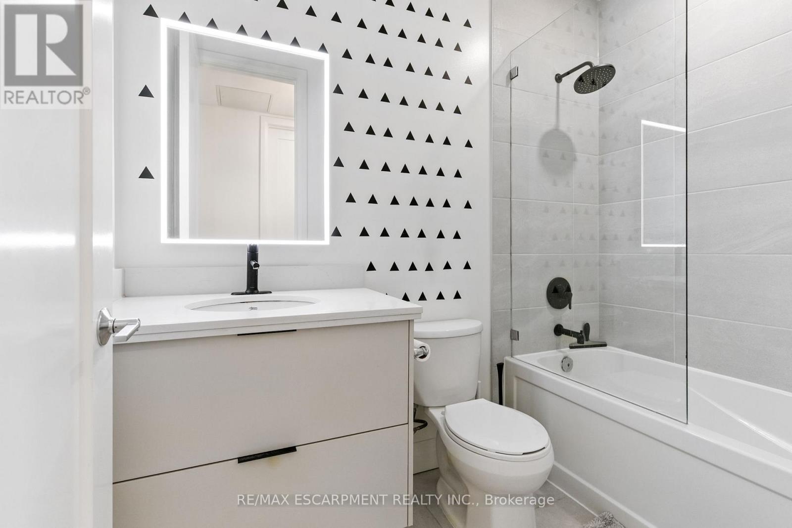 523 - 118 King Street E, Hamilton, Ontario  L8N 0A9 - Photo 23 - X12495458