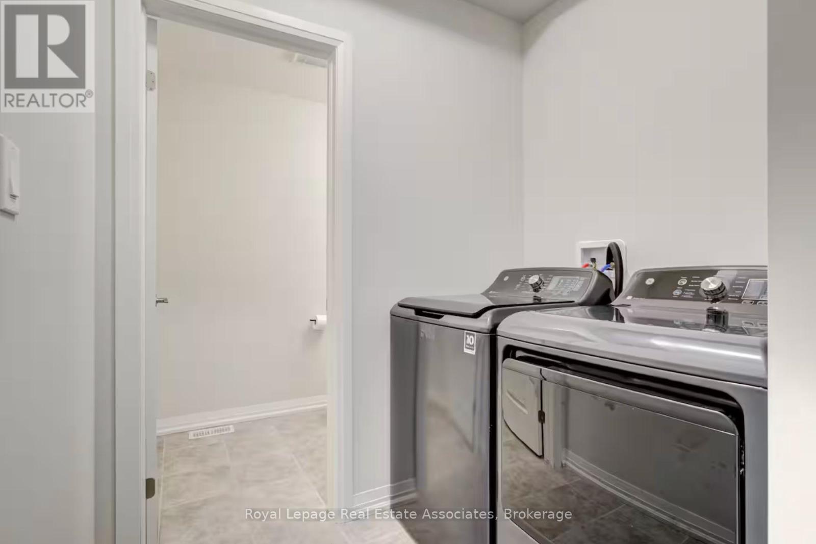 45 - 4552 Portage Road, Niagara Falls, Ontario  L2E 0B8 - Photo 14 - X12495534