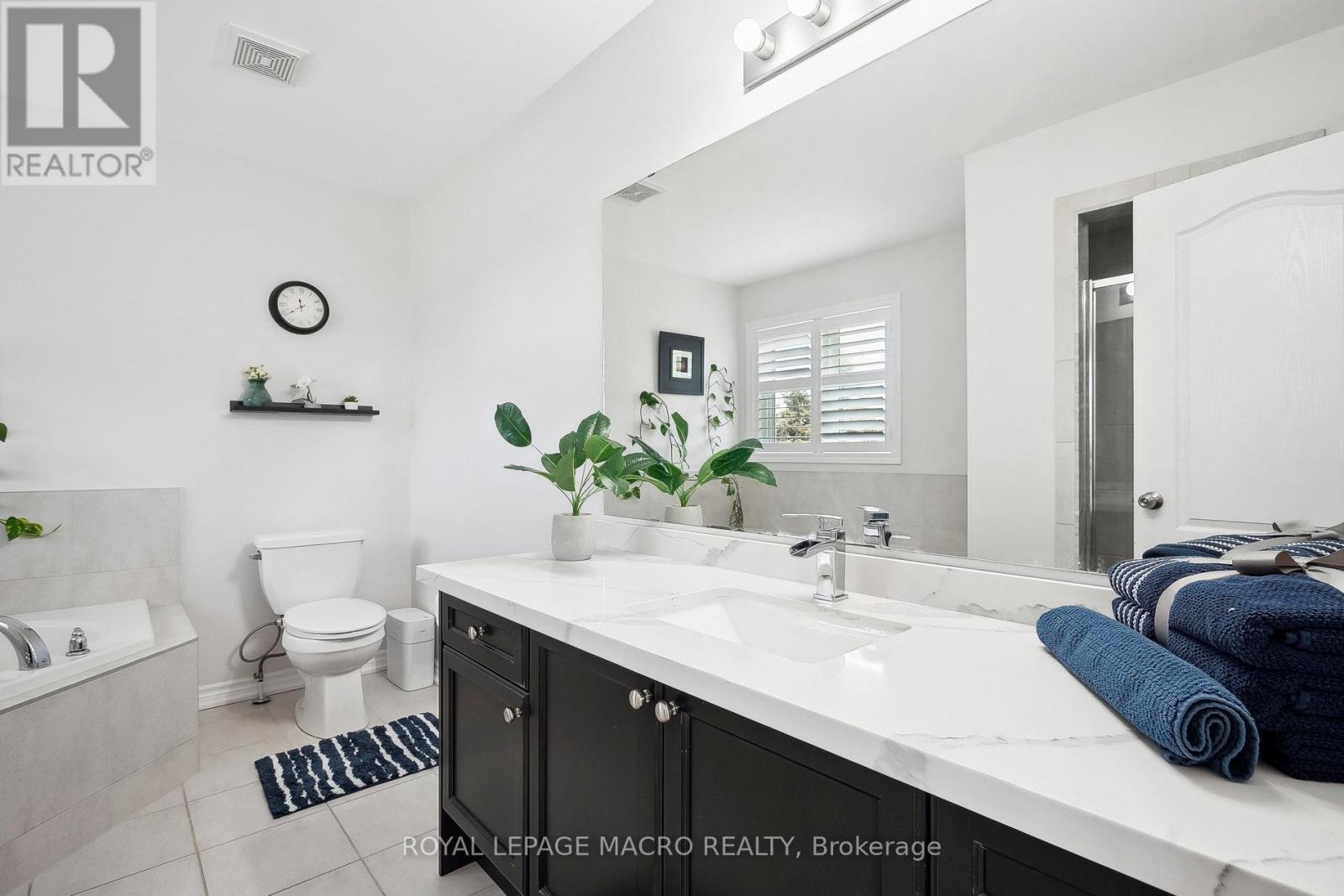 80 Bellroyal Crescent, Hamilton, Ontario  L8J 0E7 - Photo 21 - X12495540