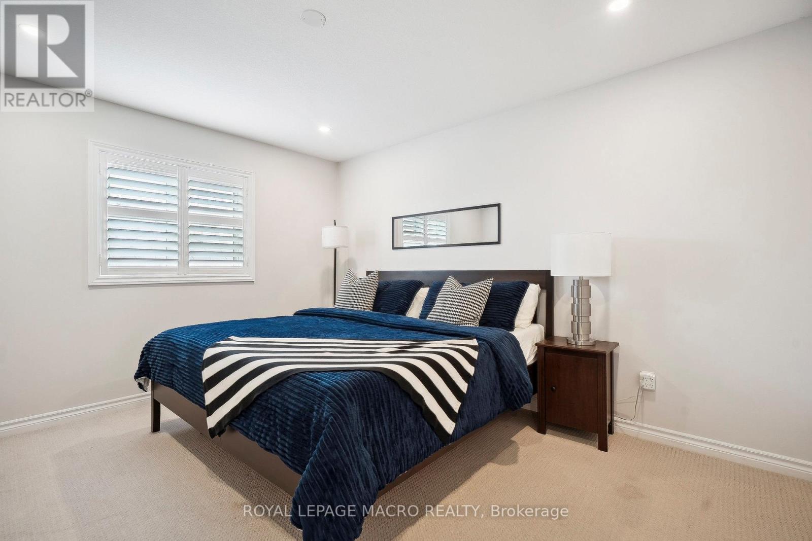 80 Bellroyal Crescent, Hamilton, Ontario  L8J 0E7 - Photo 23 - X12495540