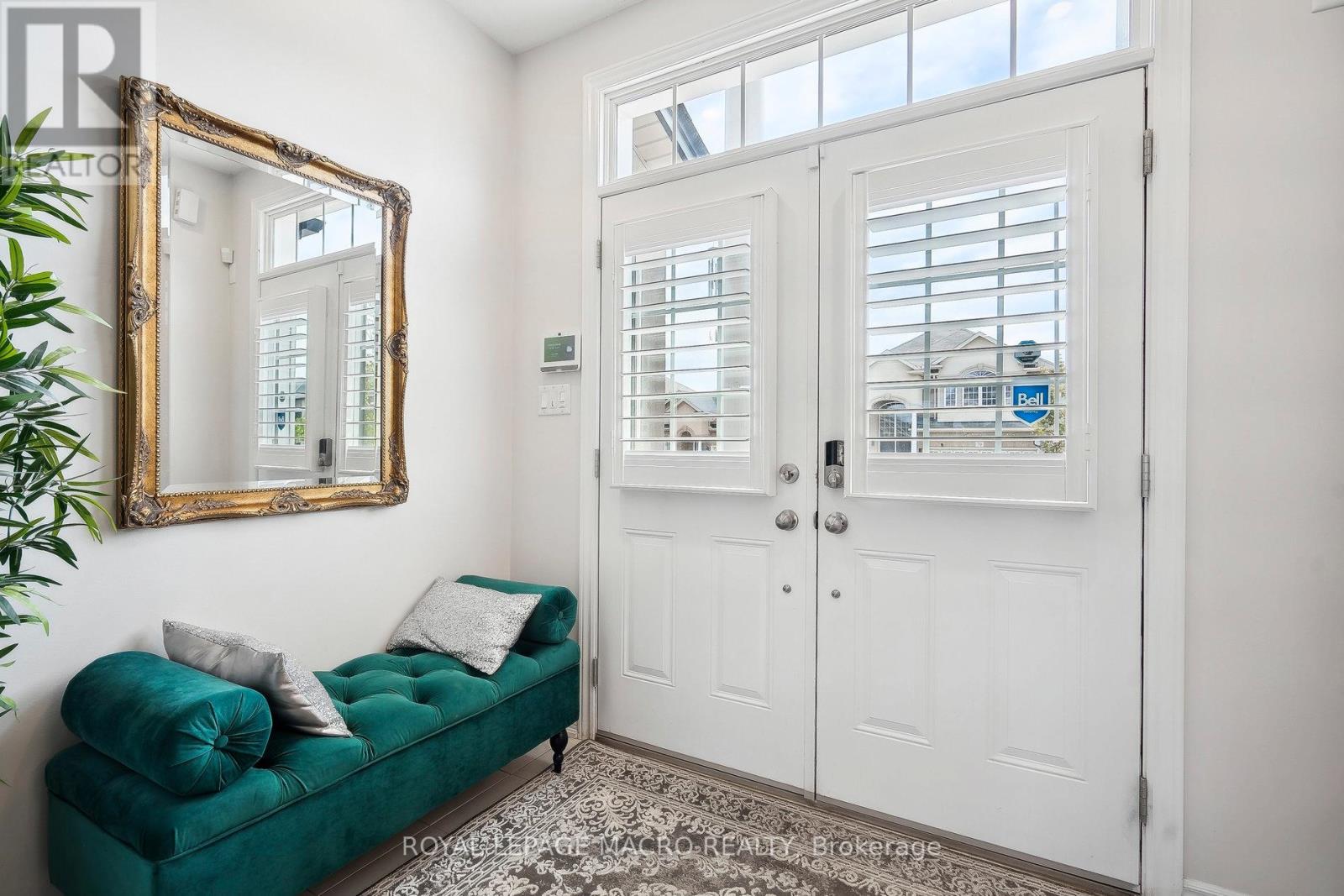 80 Bellroyal Crescent, Hamilton, Ontario  L8J 0E7 - Photo 5 - X12495540