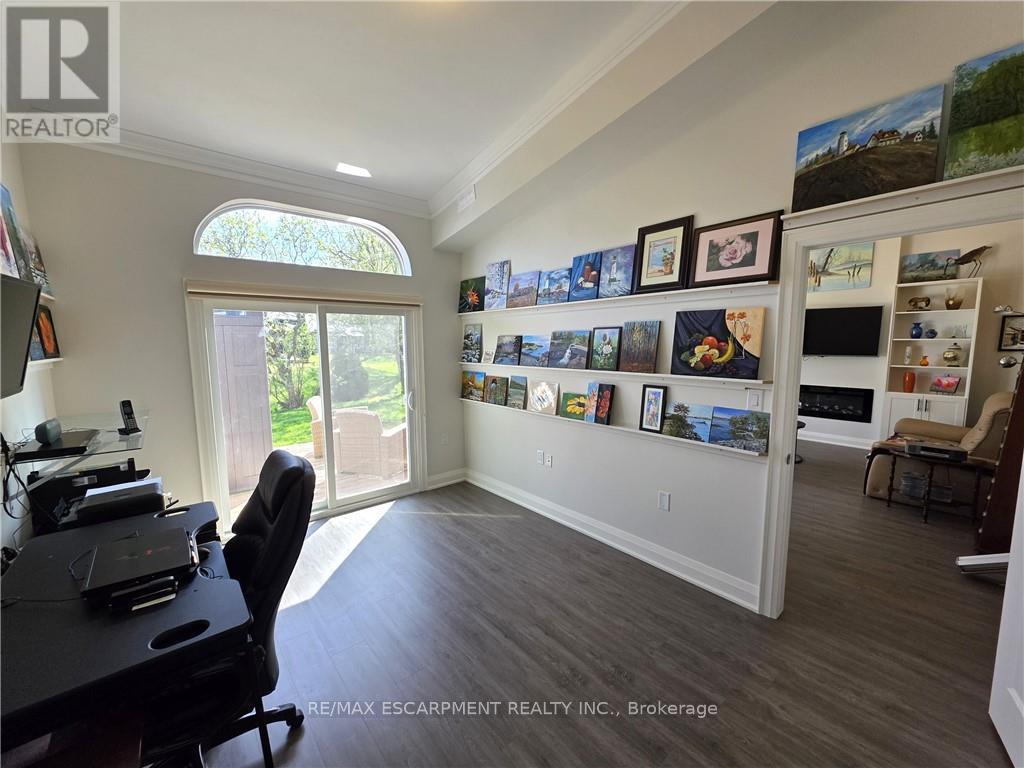 1 Monsignor Henkey Terrace, Hamilton, Ontario  L9B 2M2 - Photo 11 - X12495590