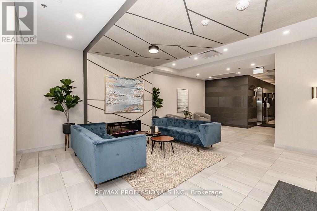 903 - 60 Charles Street W, Kitchener, Ontario  N2G 0C9 - Photo 5 - X12495638