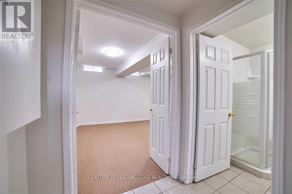 16 Windom Road, Toronto, Ontario  M3C 3X4 - Photo 13 - C12472490