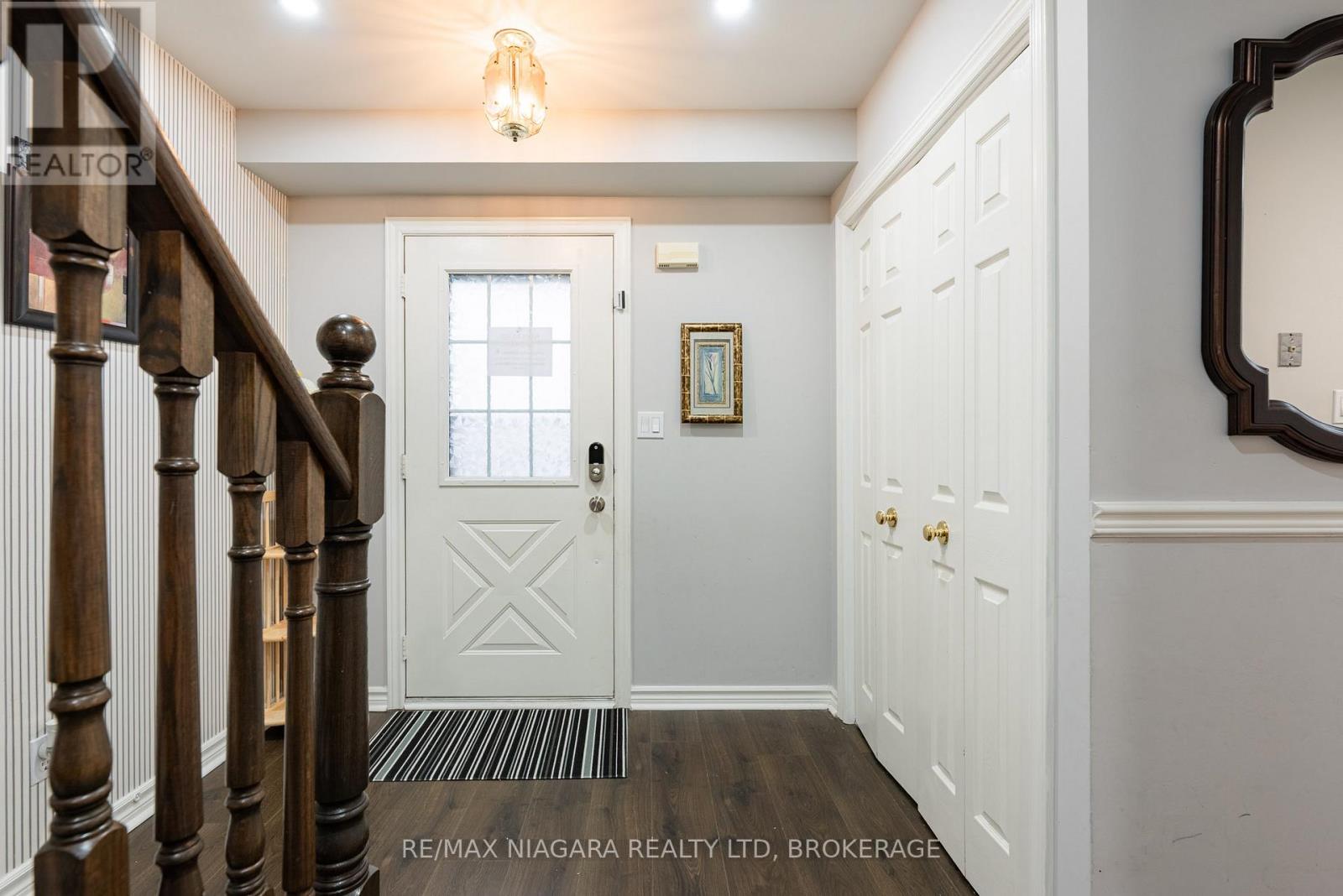 201 Windsor Street, Welland, Ontario  L3C 7E3 - Photo 4 - X12495806