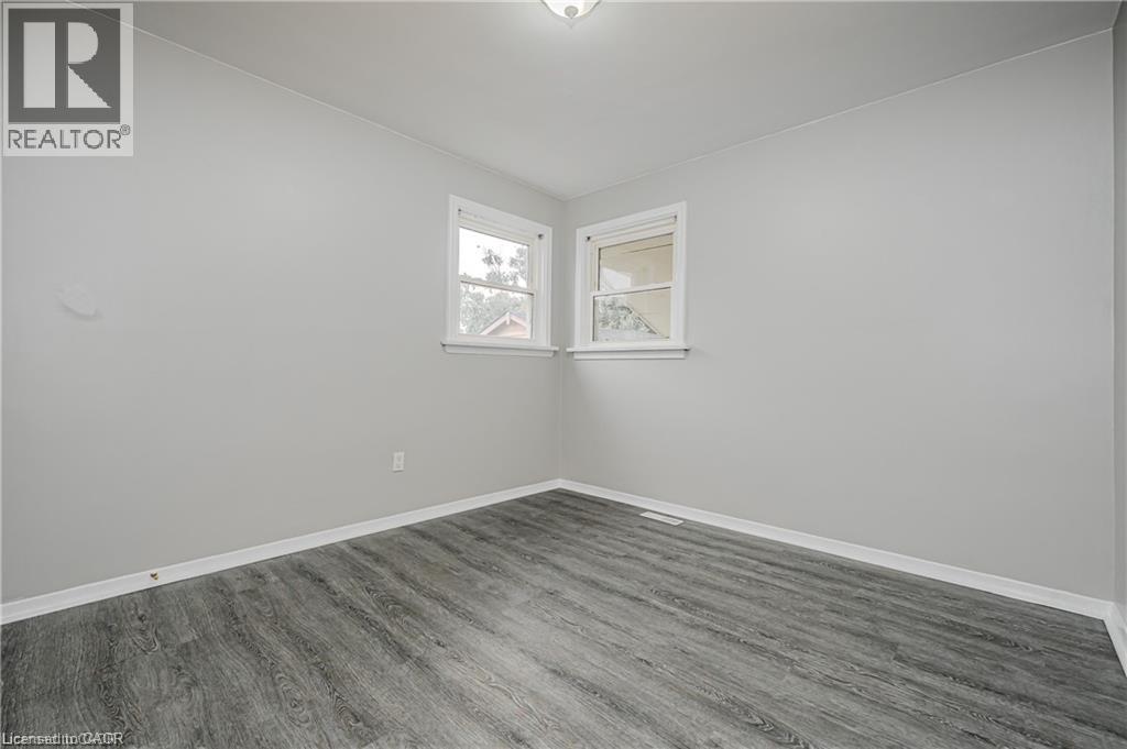 16 Huntington Avenue Unit# Main, Hamilton, Ontario  L8T 1X6 - Photo 10 - 40784568