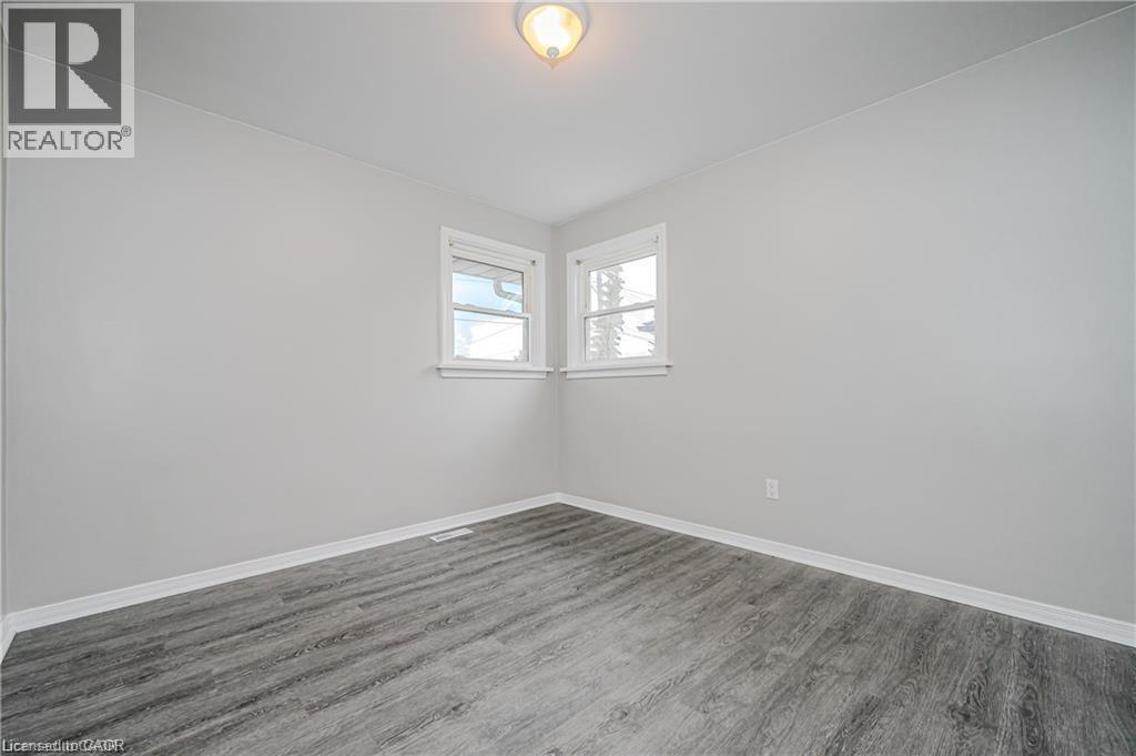 16 Huntington Avenue Unit# Main, Hamilton, Ontario  L8T 1X6 - Photo 7 - 40784568