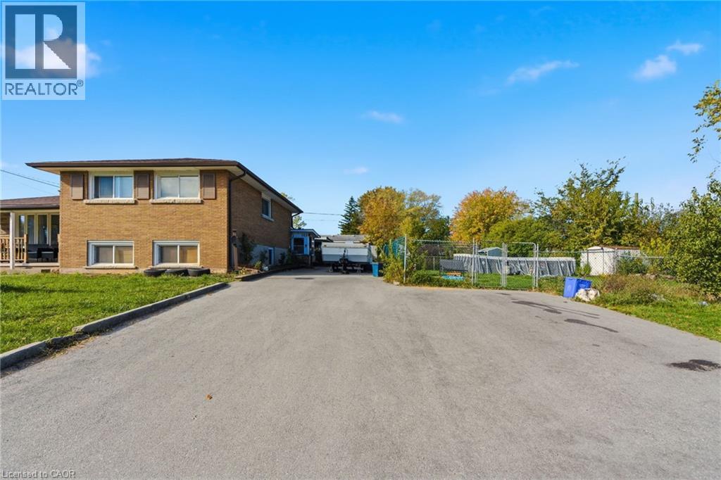 143 Aberdeen Street, Fort Erie, Ontario  L2A 3Y4 - Photo 3 - 40784449