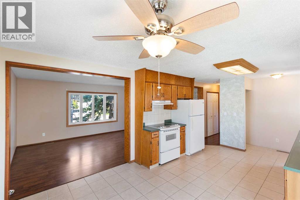 125 Big Springs Drive, Airdrie, Alberta  T4A 1K9 - Photo 11 - A2247354