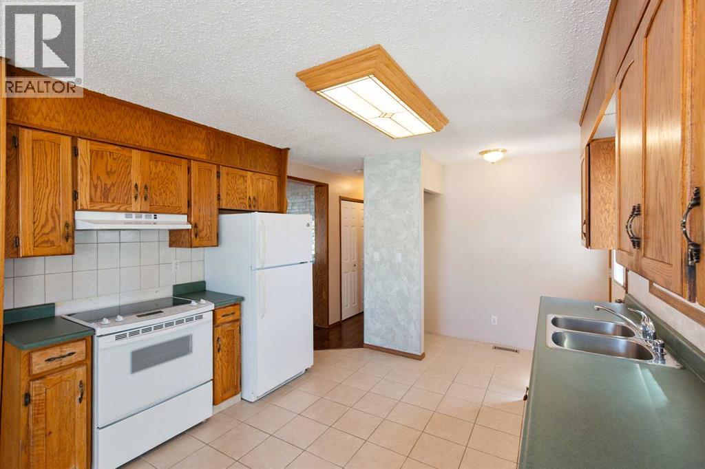 125 Big Springs Drive, Airdrie, Alberta  T4A 1K9 - Photo 8 - A2247354