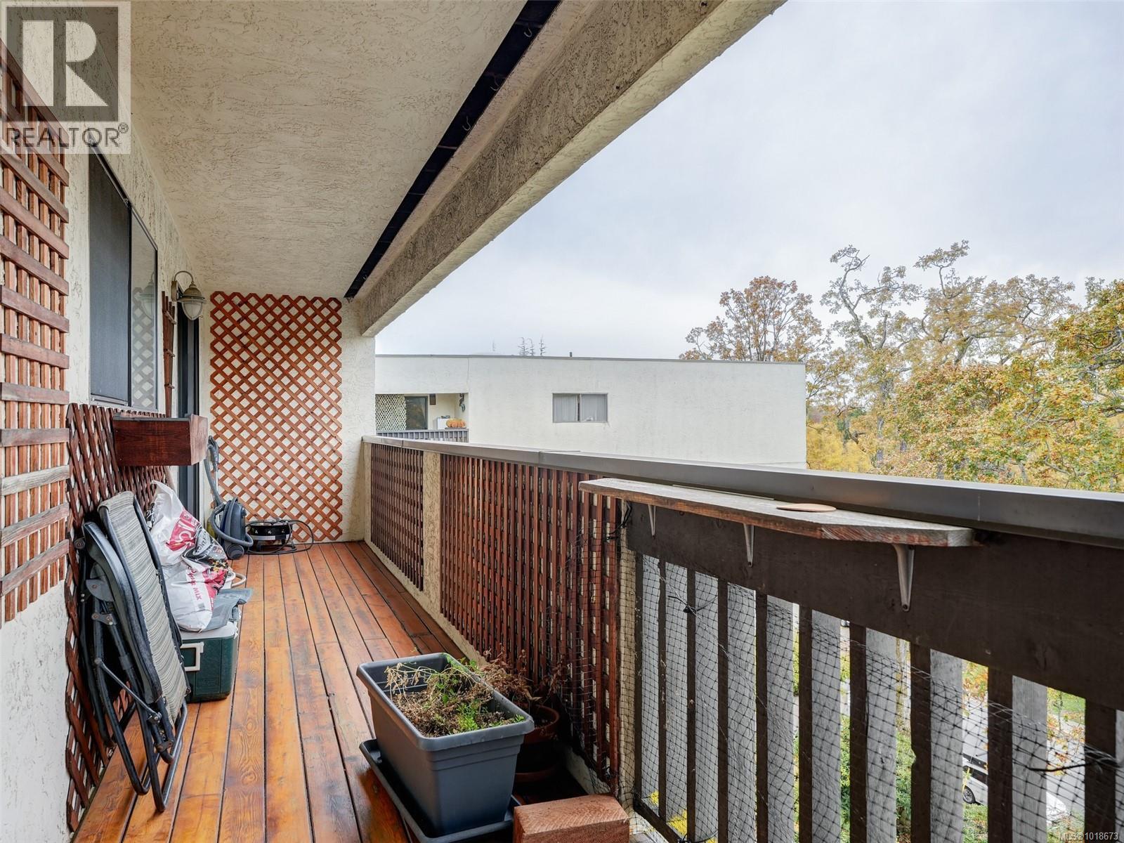 413 3277 Glasgow Ave, Saanich, British Columbia  V8X 1M3 - Photo 15 - 1018673