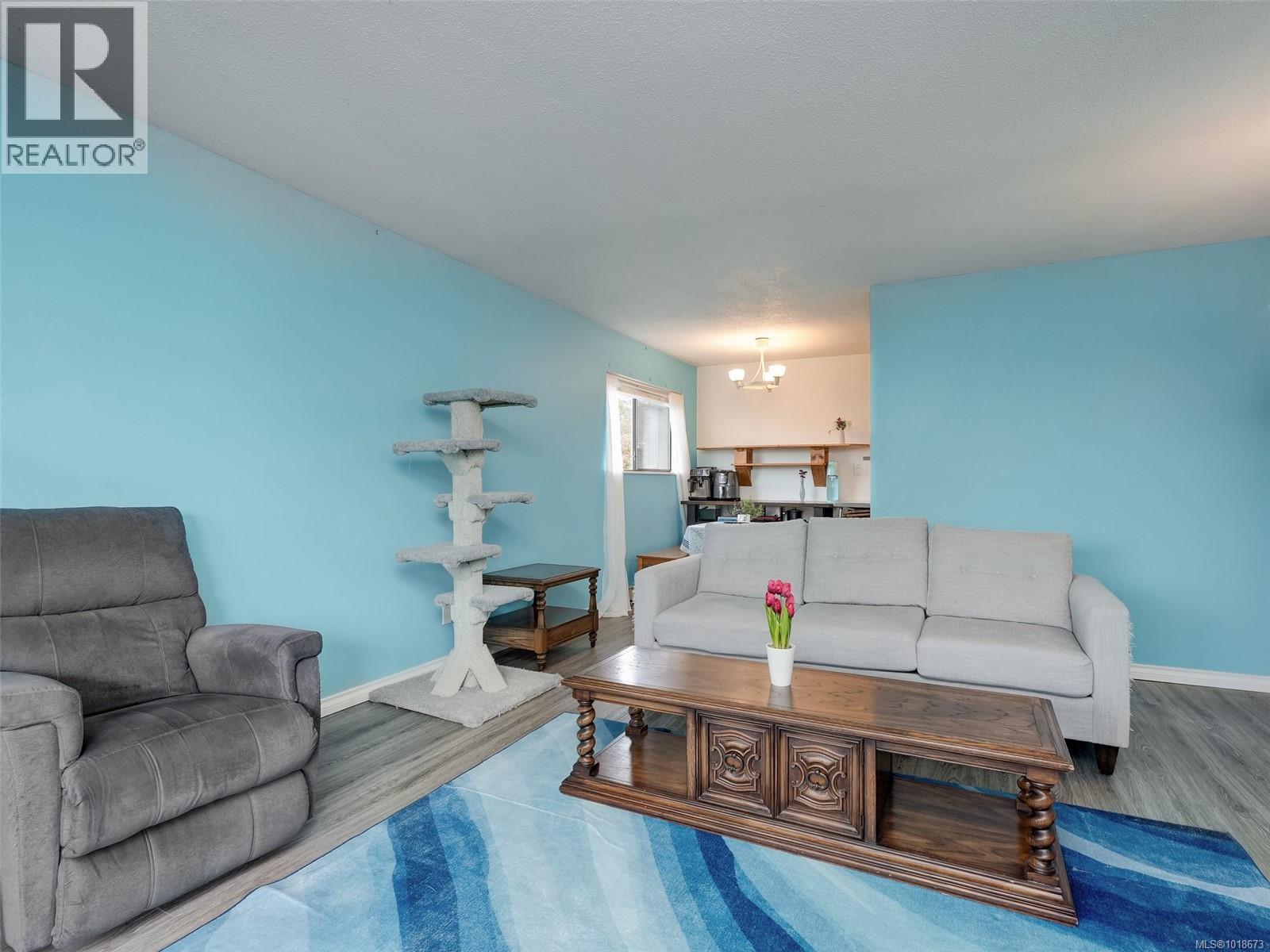 413 3277 Glasgow Ave, Saanich, British Columbia  V8X 1M3 - Photo 5 - 1018673