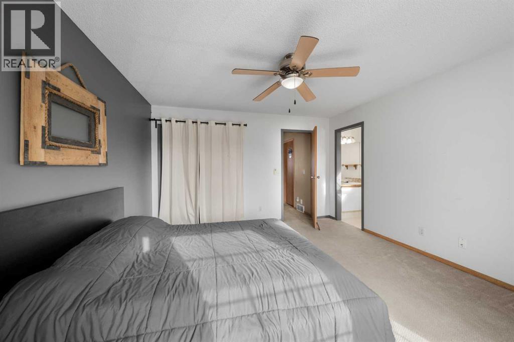 10884 Hidden Valley Drive Nw, Calgary, Alberta  T3A 5H2 - Photo 14 - A2256670