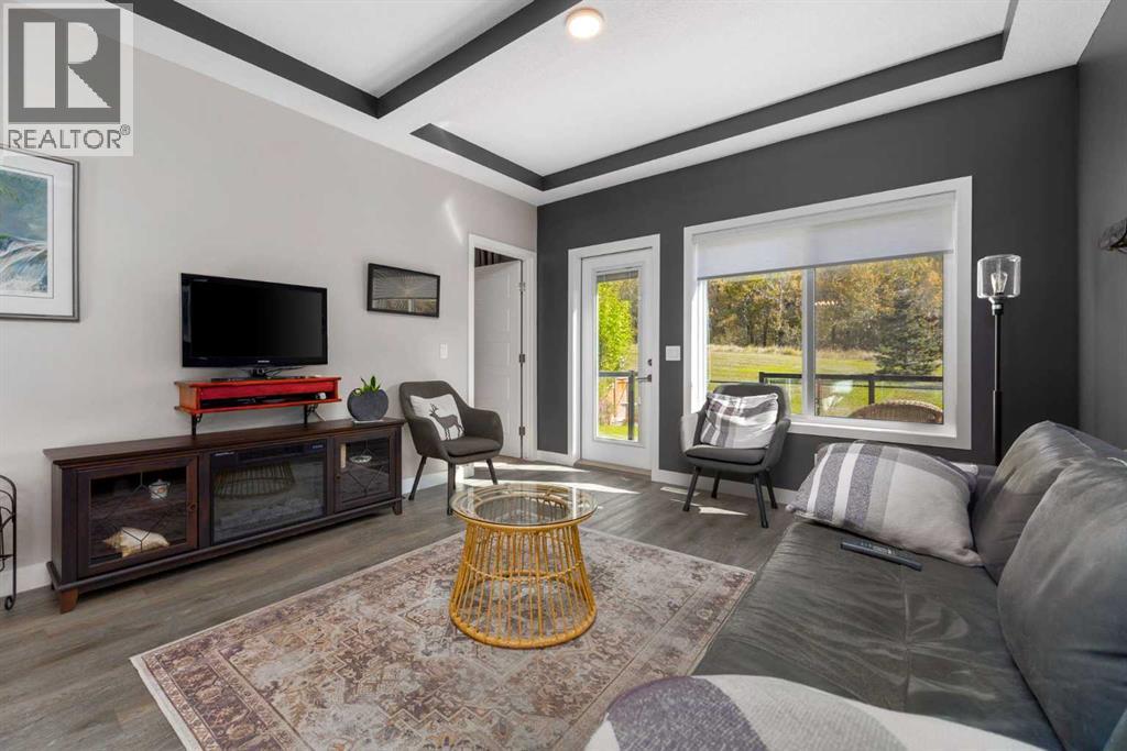 84 Riviera Court, Cochrane, Alberta  T4C 2V8 - Photo 13 - A2260260