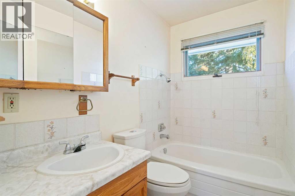 5316 Thorncliffe Drive Nw, Calgary, Alberta  T2K 2Z3 - Photo 22 - A2264598