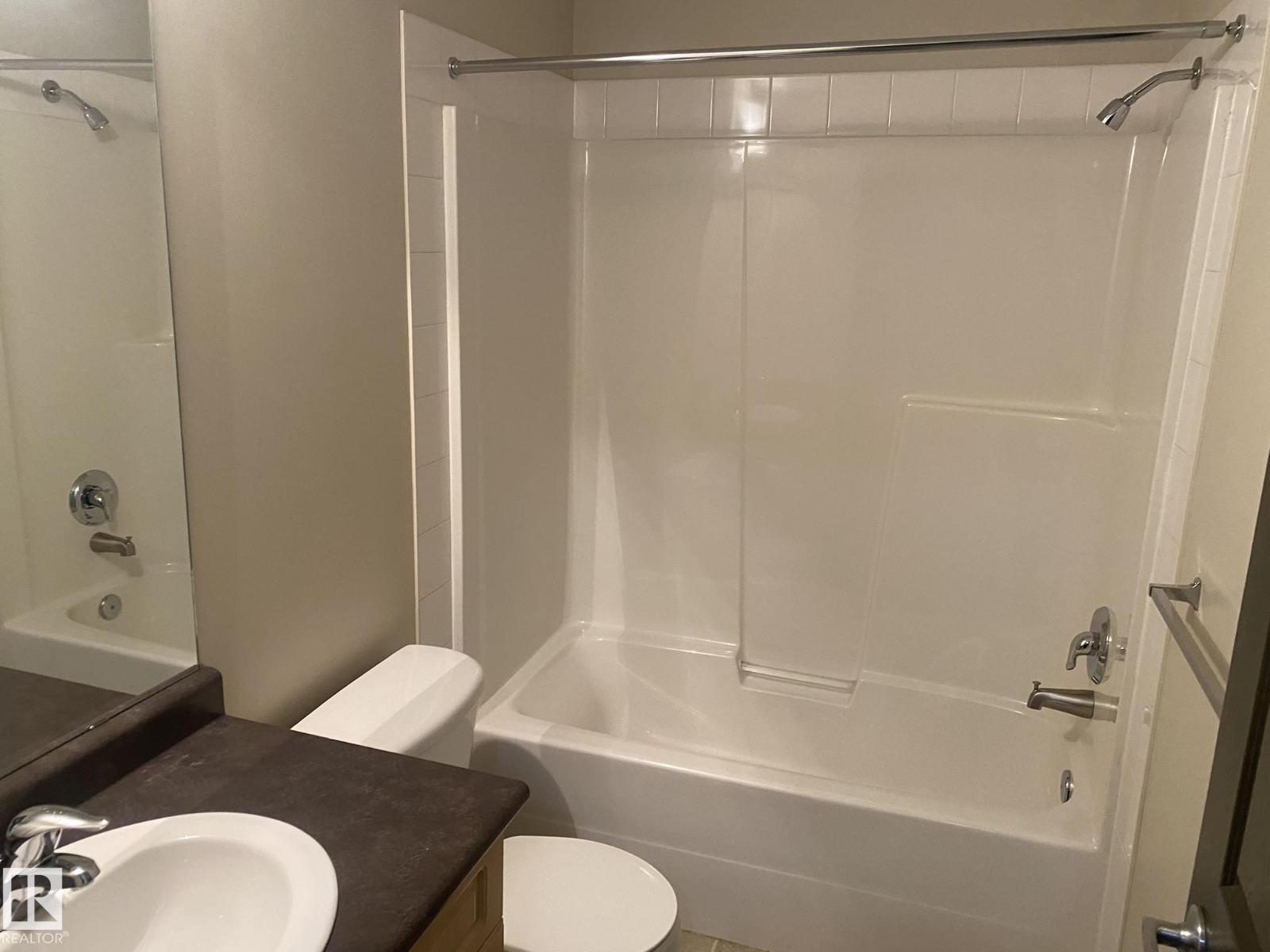 6315 135 Av Nw, Edmonton, Alberta  T5A 5J7 - Photo 11 - E4464173