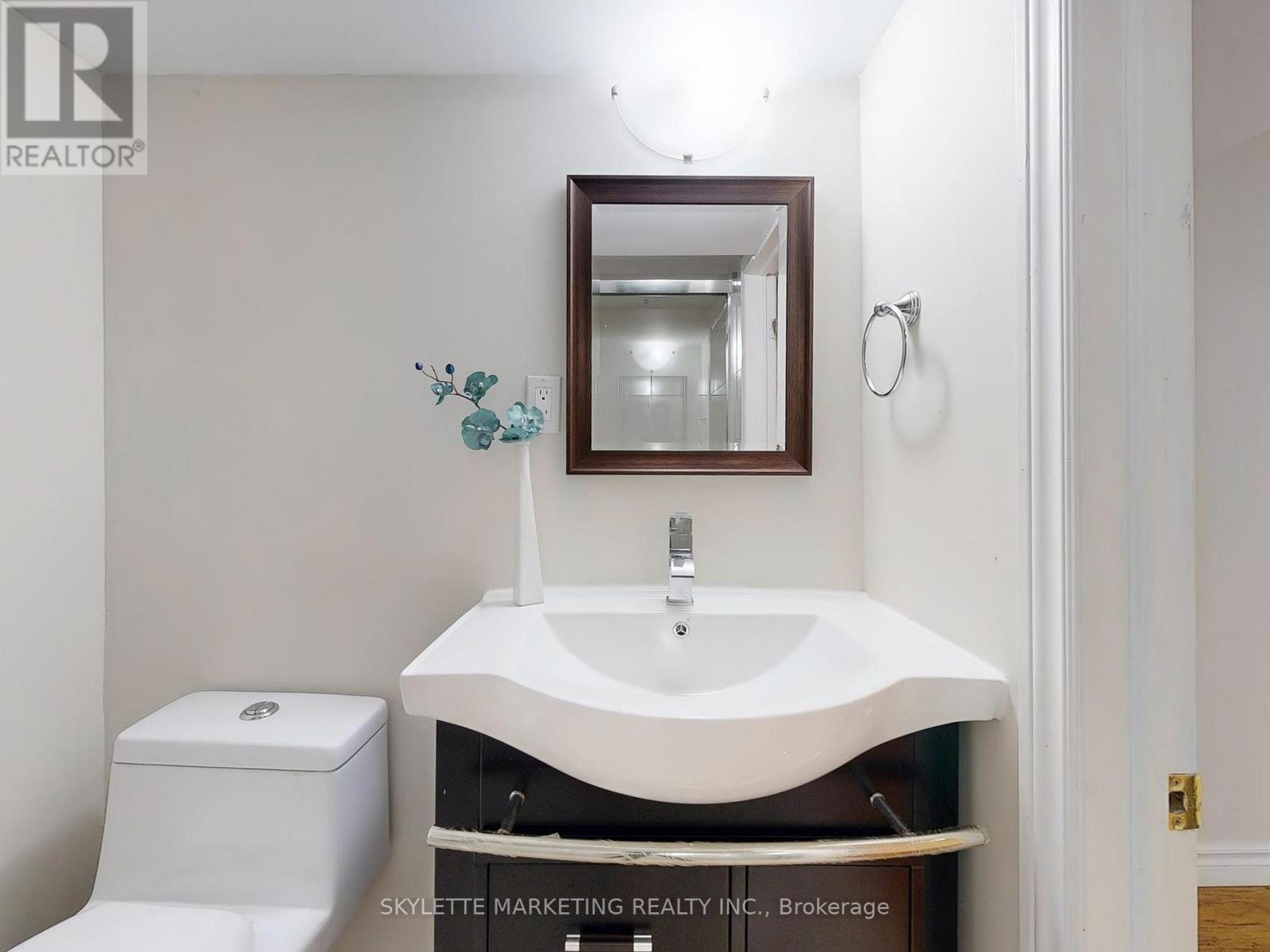 28 Garland Crescent S, Richmond Hill, Ontario  L4S 1X1 - Photo 25 - N12492904