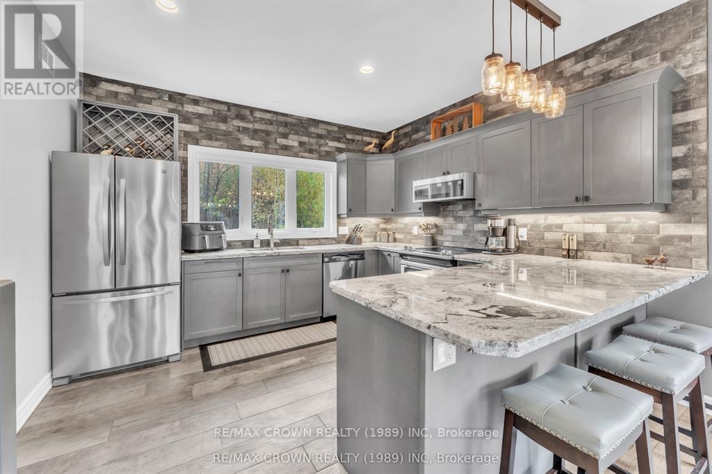 28 Maple Ridge Road, Nipissing, Ontario  P0H 1W0 - Photo 12 - X12495684