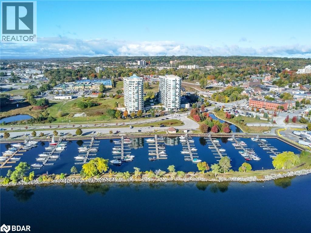 2 TORONTO Street Unit# 401, Barrie, Ontario