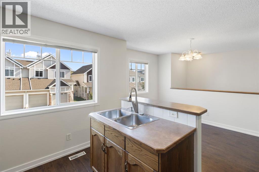 144 Hidden Creek Gardens Nw, Calgary, Alberta  T3A 6J5 - Photo 14 - A2255756