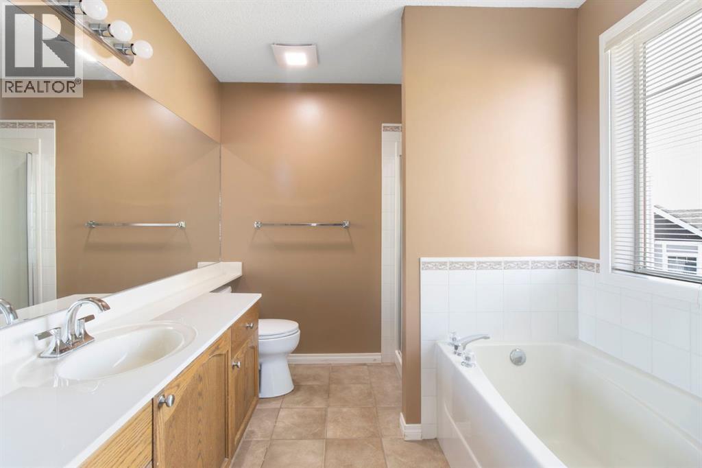 144 Hidden Creek Gardens Nw, Calgary, Alberta  T3A 6J5 - Photo 20 - A2255756