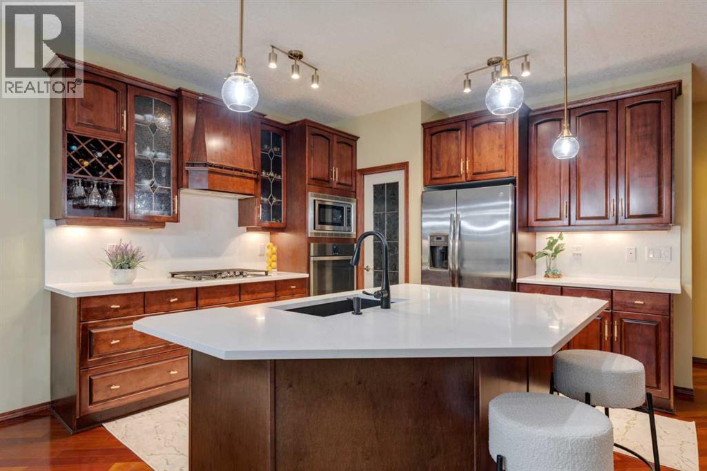 142 Discovery Ridge Boulevard Sw, Calgary, Alberta  T3H 4Y2 - Photo 5 - A2258267