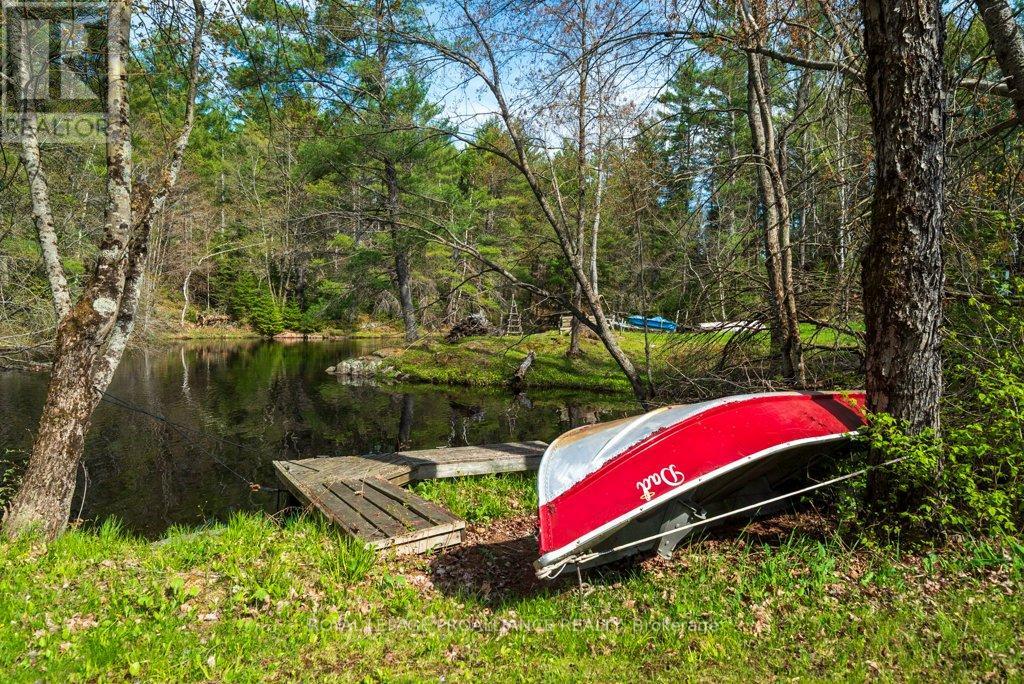 1058 Jacques Bay Road, Addington Highlands, Ontario  K0H 1K0 - Photo 12 - X12155339