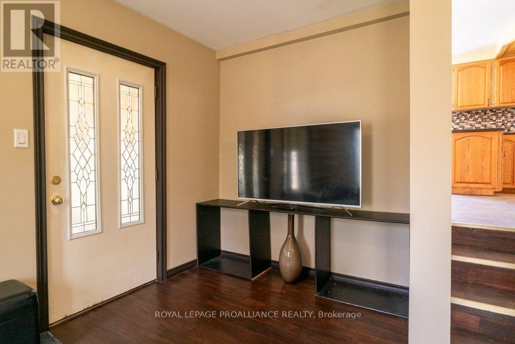 1058 Jacques Bay Road, Addington Highlands, Ontario  K0H 1K0 - Photo 14 - X12155339