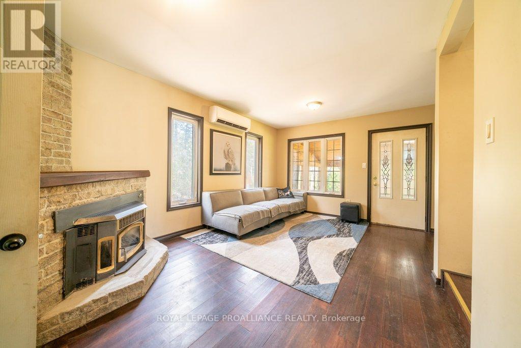 1058 Jacques Bay Road, Addington Highlands, Ontario  K0H 1K0 - Photo 21 - X12155339