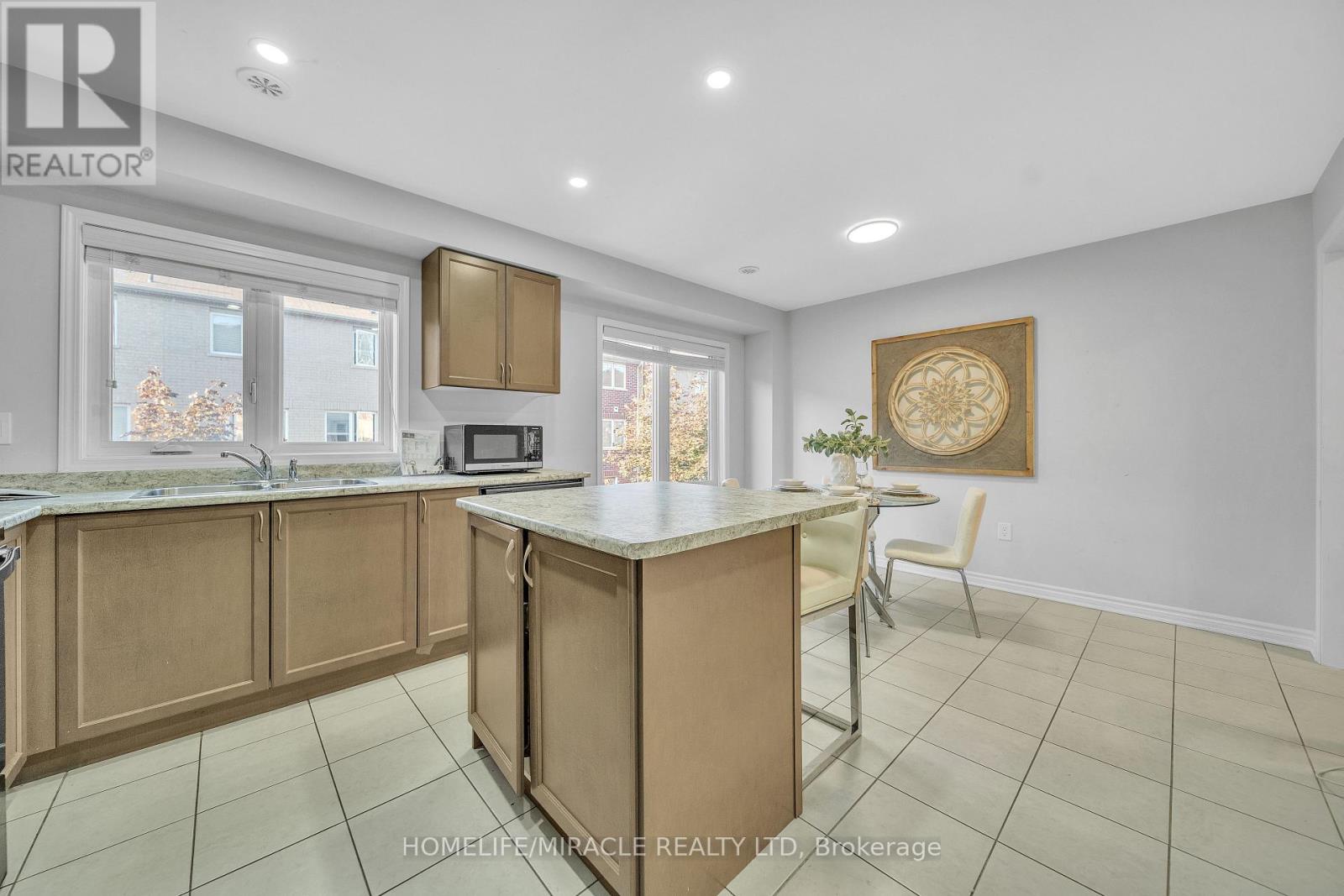 43 Baycliffe Crescent, Brampton (Northwest Brampton), Ontario  L1P 1W8 - Photo 13 - W12375949