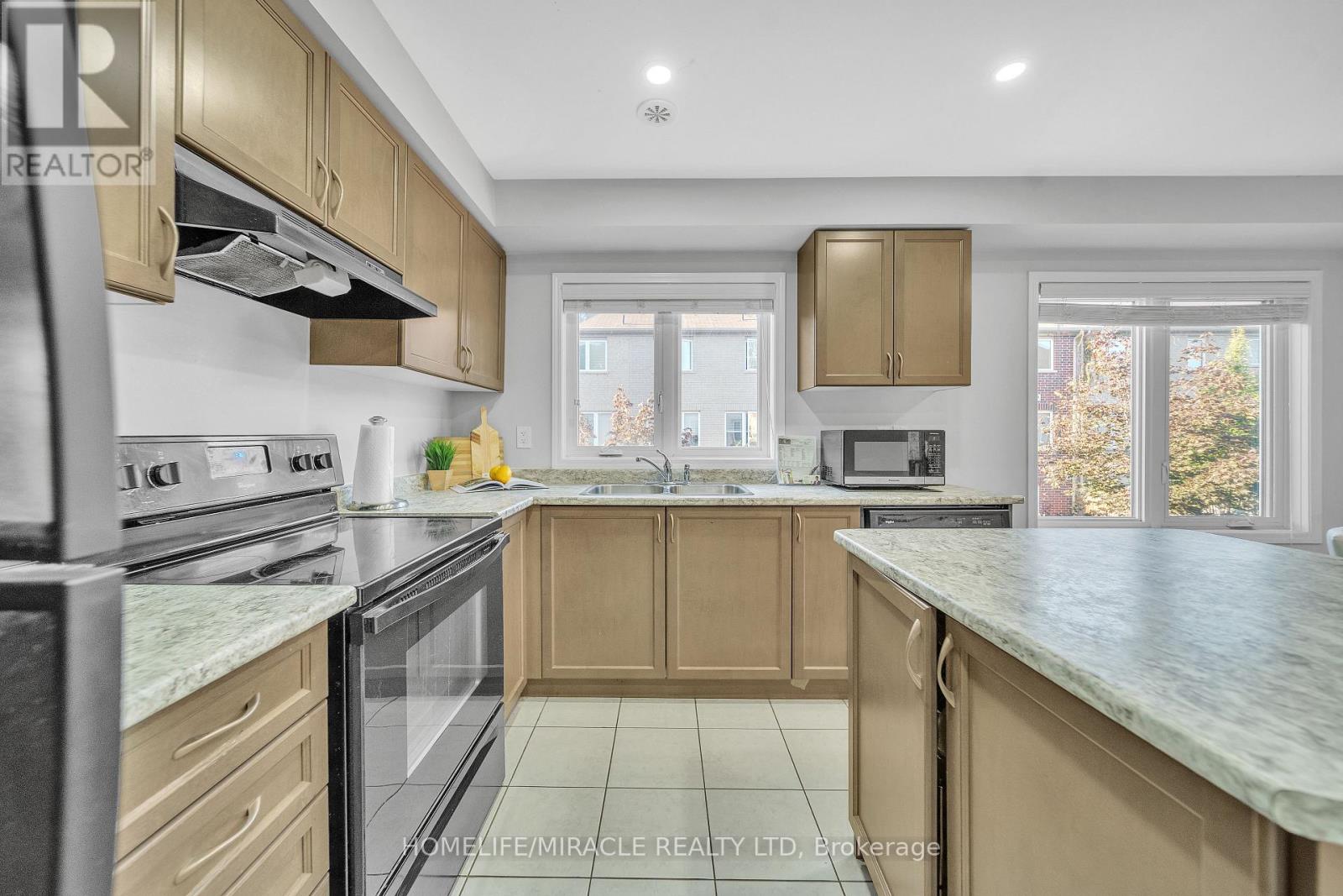 43 Baycliffe Crescent, Brampton (Northwest Brampton), Ontario  L1P 1W8 - Photo 14 - W12375949