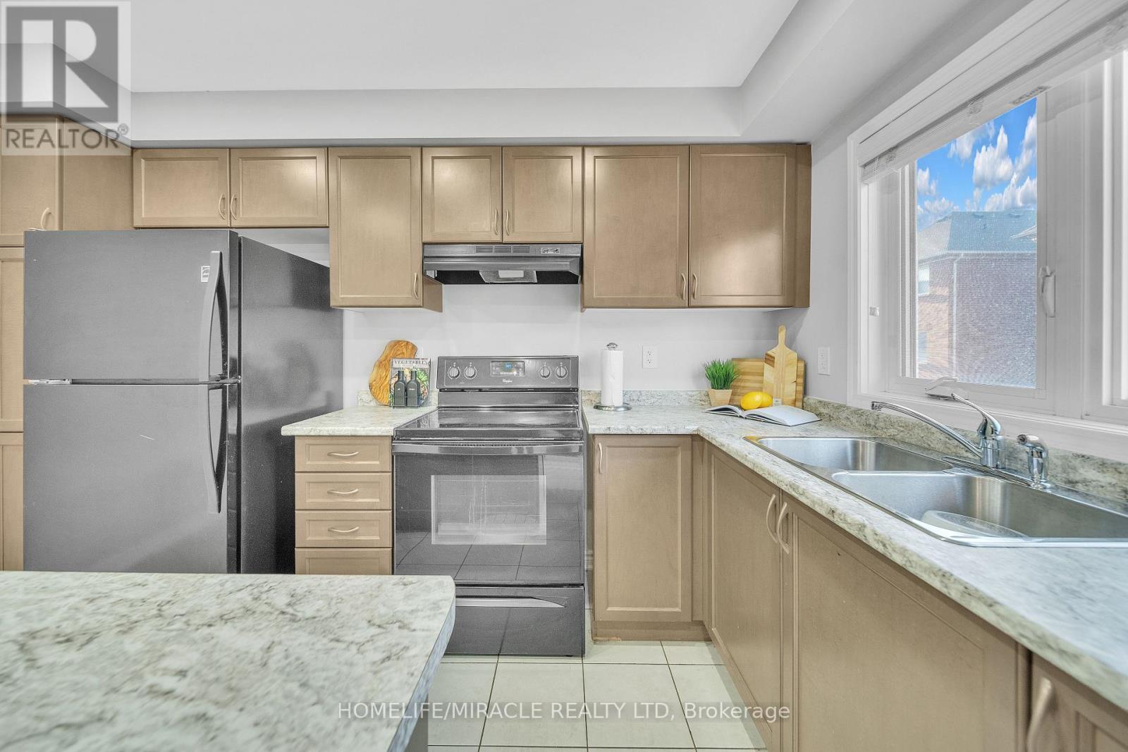 43 Baycliffe Crescent, Brampton (Northwest Brampton), Ontario  L1P 1W8 - Photo 15 - W12375949