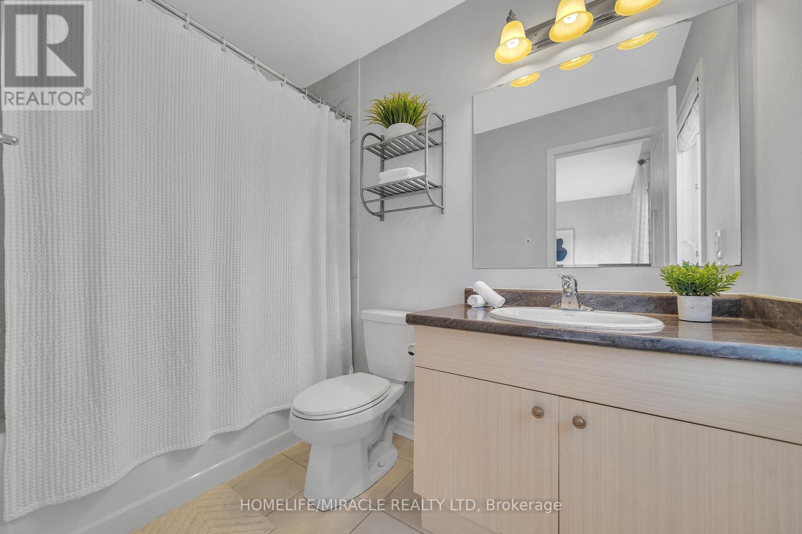 43 Baycliffe Crescent, Brampton (Northwest Brampton), Ontario  L1P 1W8 - Photo 21 - W12375949