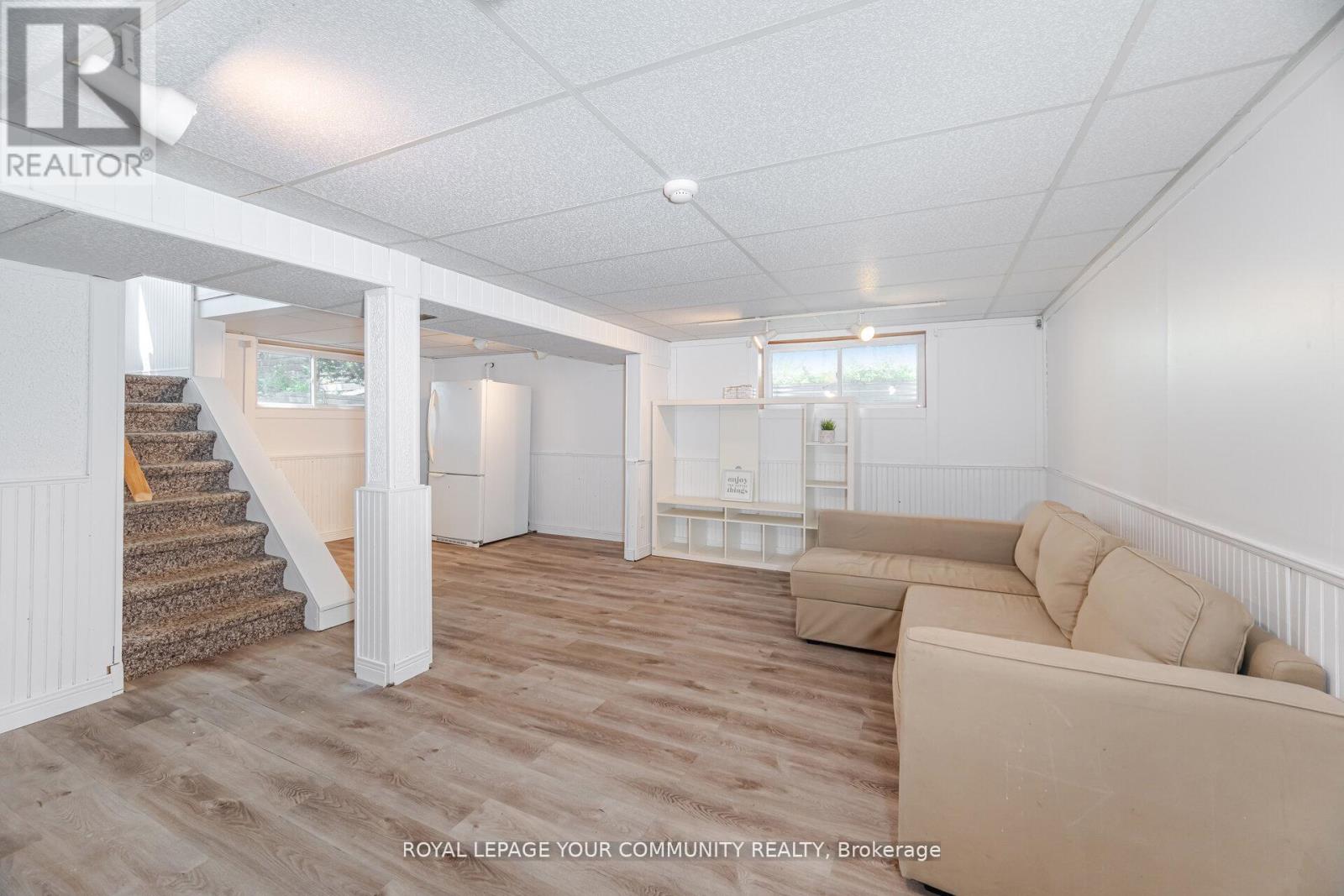 1286 Kipling Avenue, Toronto (Princess-Rosethorn), Ontario  M9B 3N5 - Photo 16 - W12466662