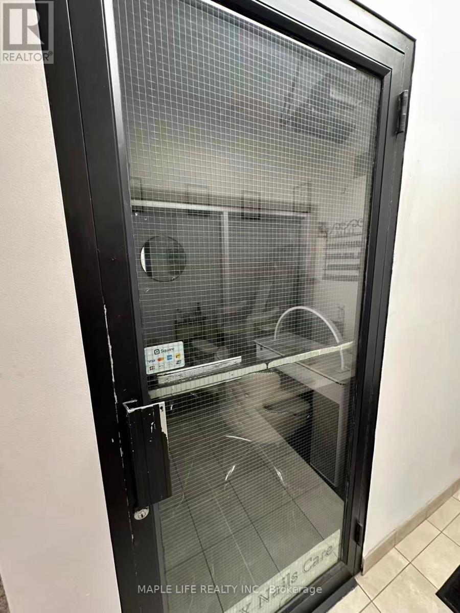 #109 - 901 Yonge Street, Toronto (Rosedale-Moore Park), Ontario  M4W 2H2 - Photo 4 - C12495702