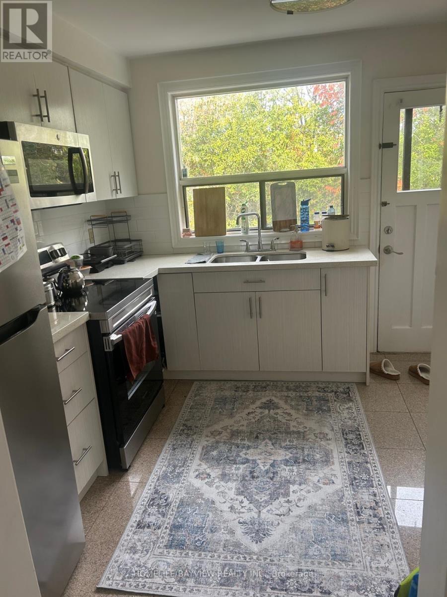 10 Alisa Craig Court, Toronto, Ontario  M2R 2B8 - Photo 2 - C12495756