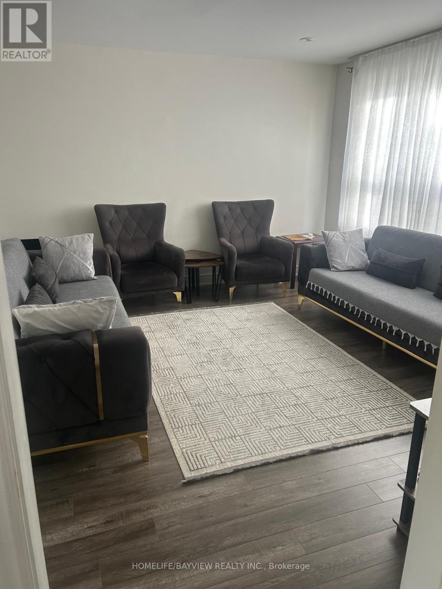 10 Alisa Craig Court, Toronto, Ontario  M2R 2B8 - Photo 4 - C12495756