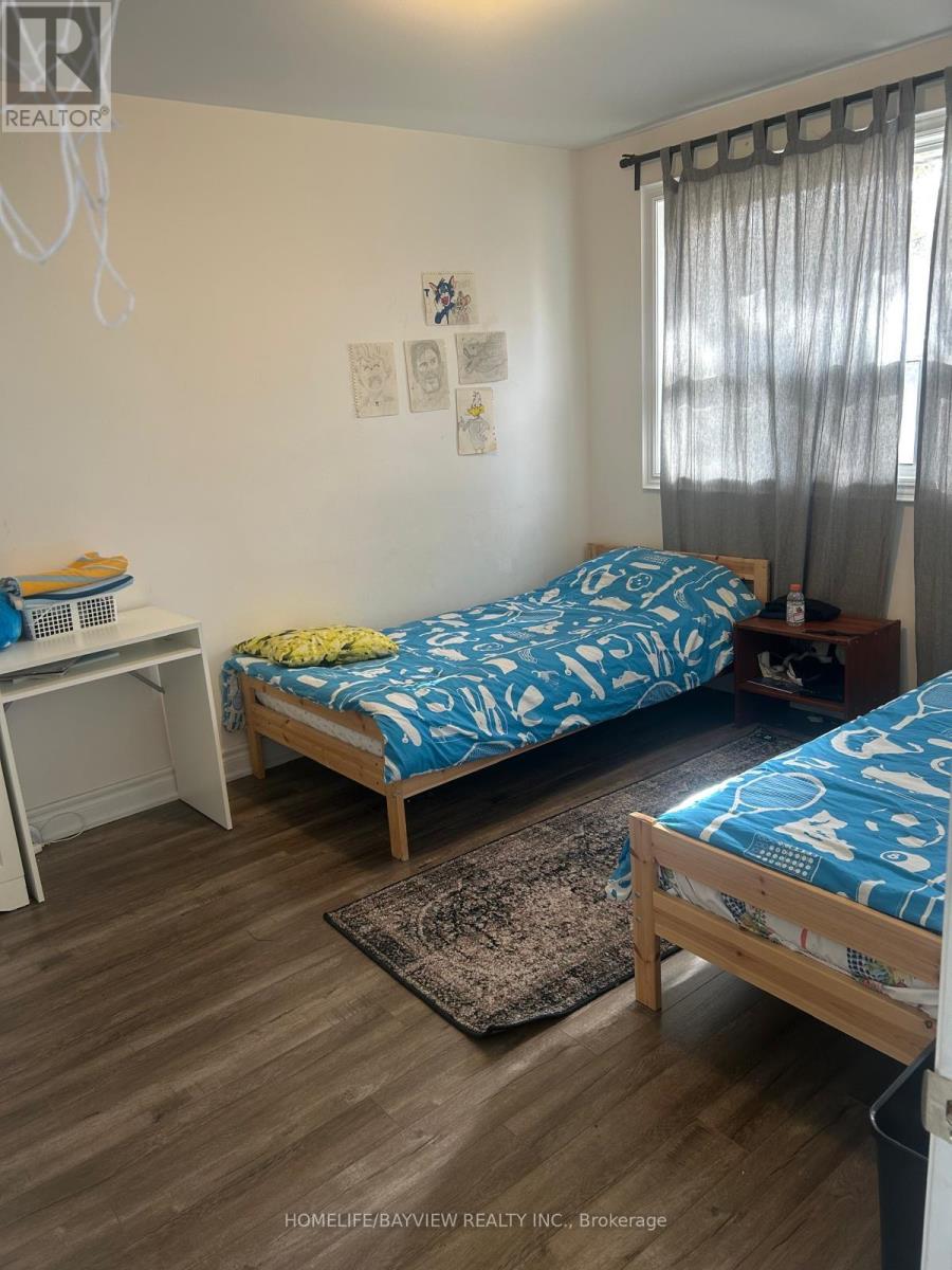 10 Alisa Craig Court, Toronto, Ontario  M2R 2B8 - Photo 9 - C12495756