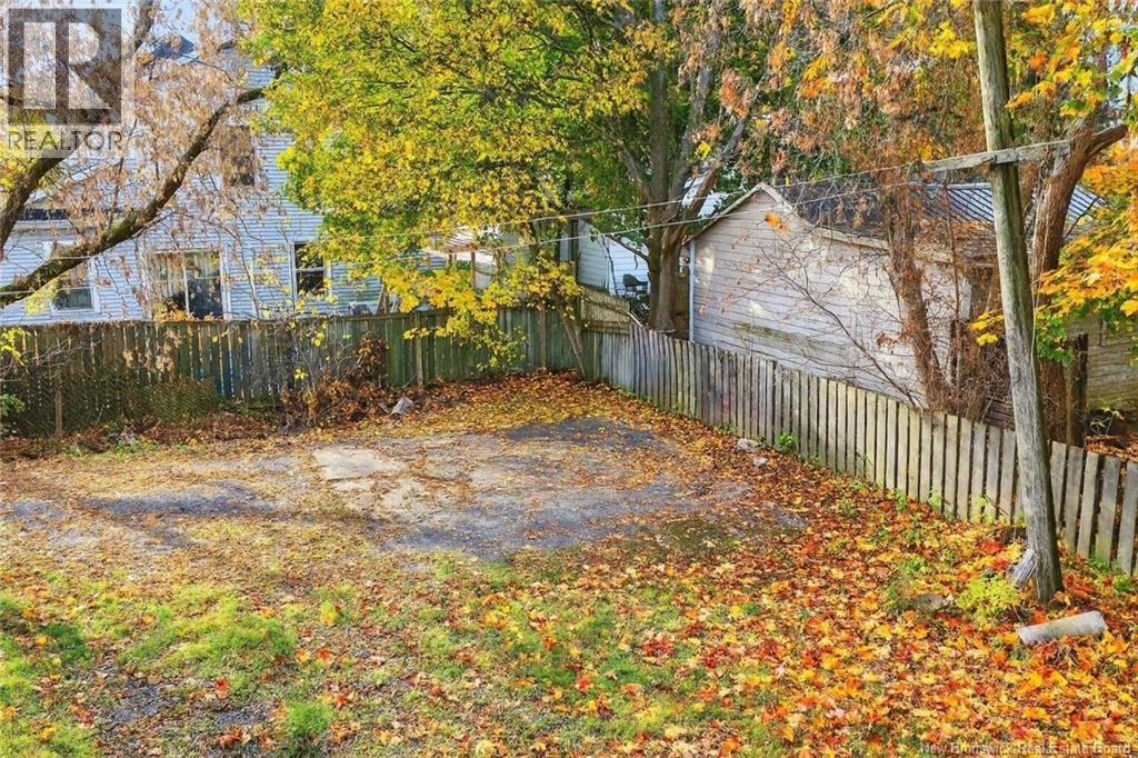 82-84 Somerset, Moncton, New Brunswick  E1A 3T9 - Photo 8 - NB129406