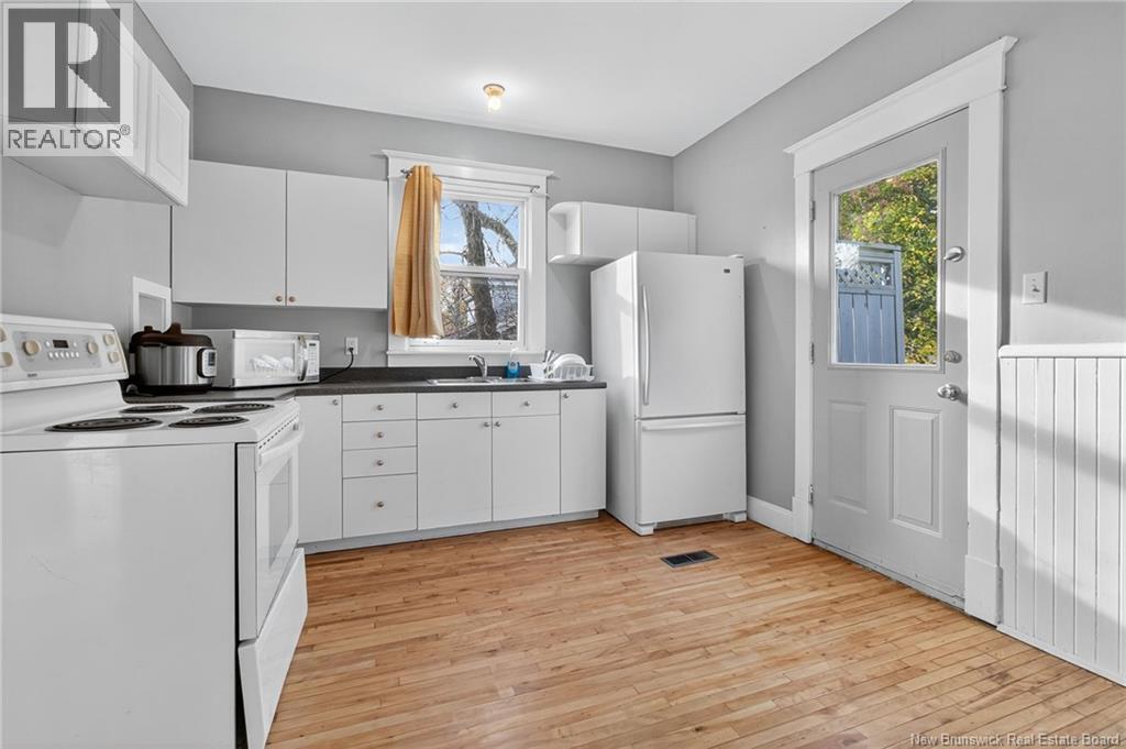 82-84 Somerset, Moncton, New Brunswick  E1A 3T9 - Photo 11 - NB129406